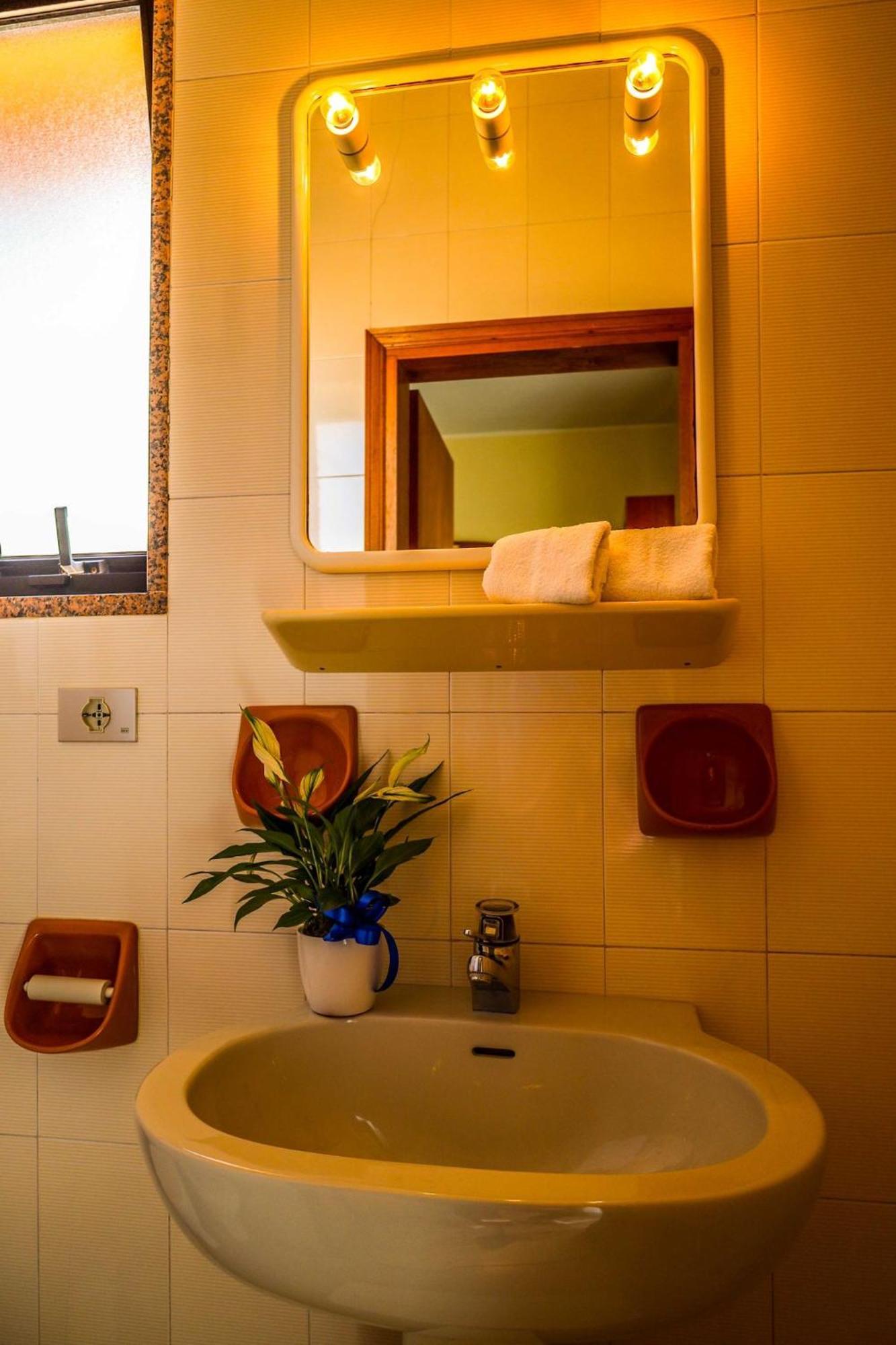 Easy Hotel Meryon Соттомаріна Екстер'єр фото