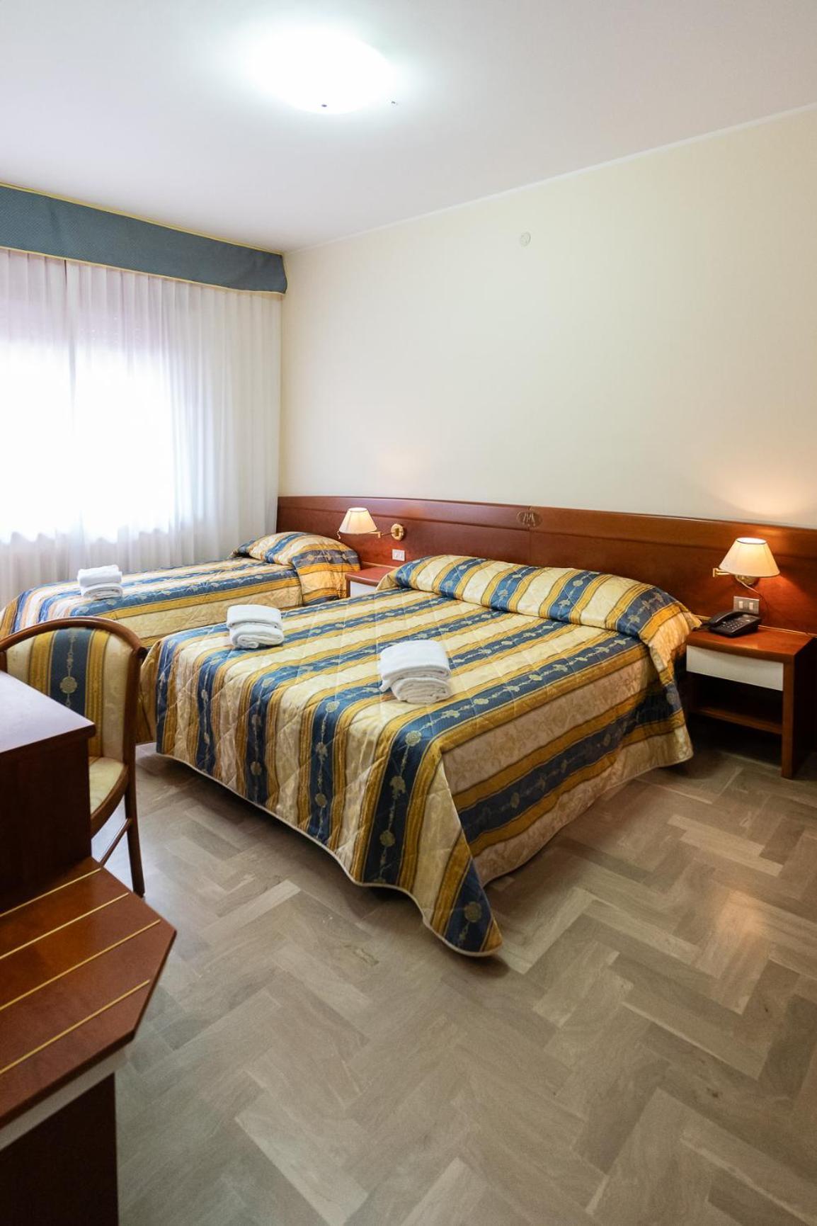 Easy Hotel Meryon Соттомаріна Екстер'єр фото